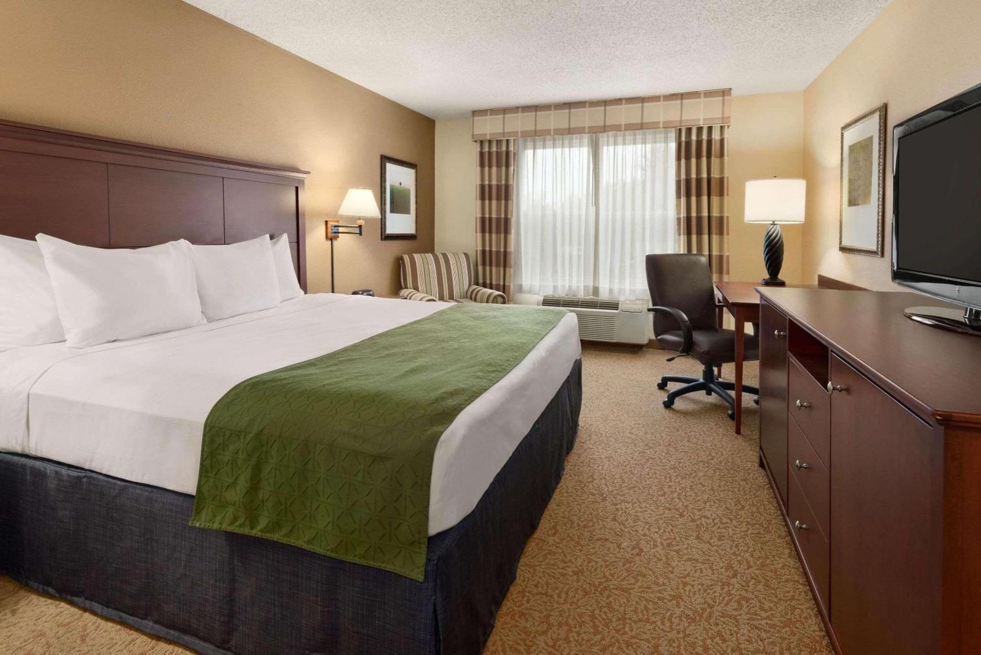 Country Inn & Suites By Radisson, Stevens Point, Wi Bagian luar foto