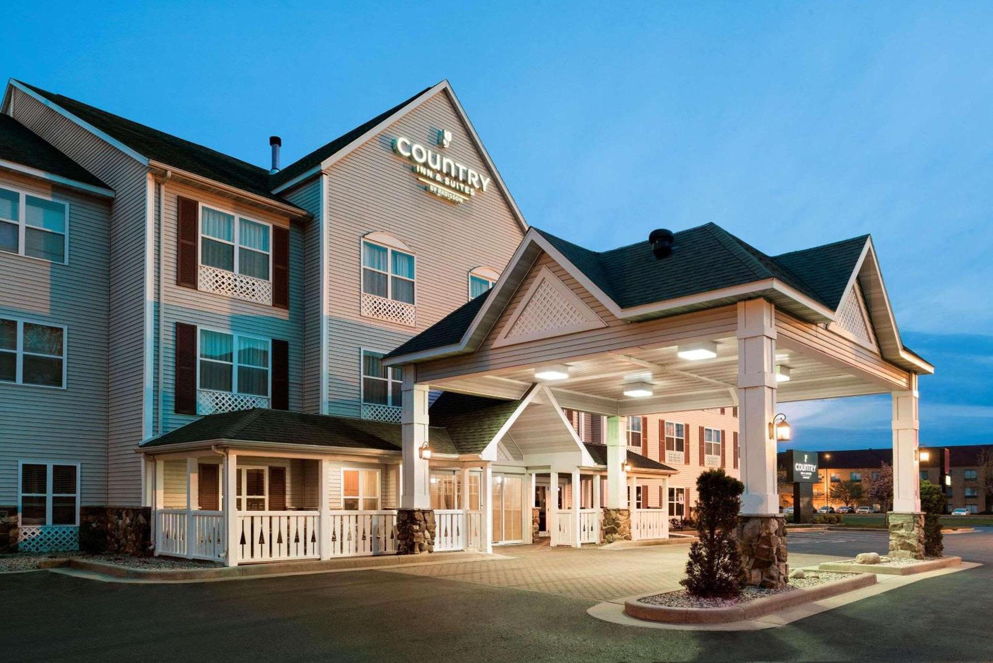 Country Inn & Suites By Radisson, Stevens Point, Wi Bagian luar foto